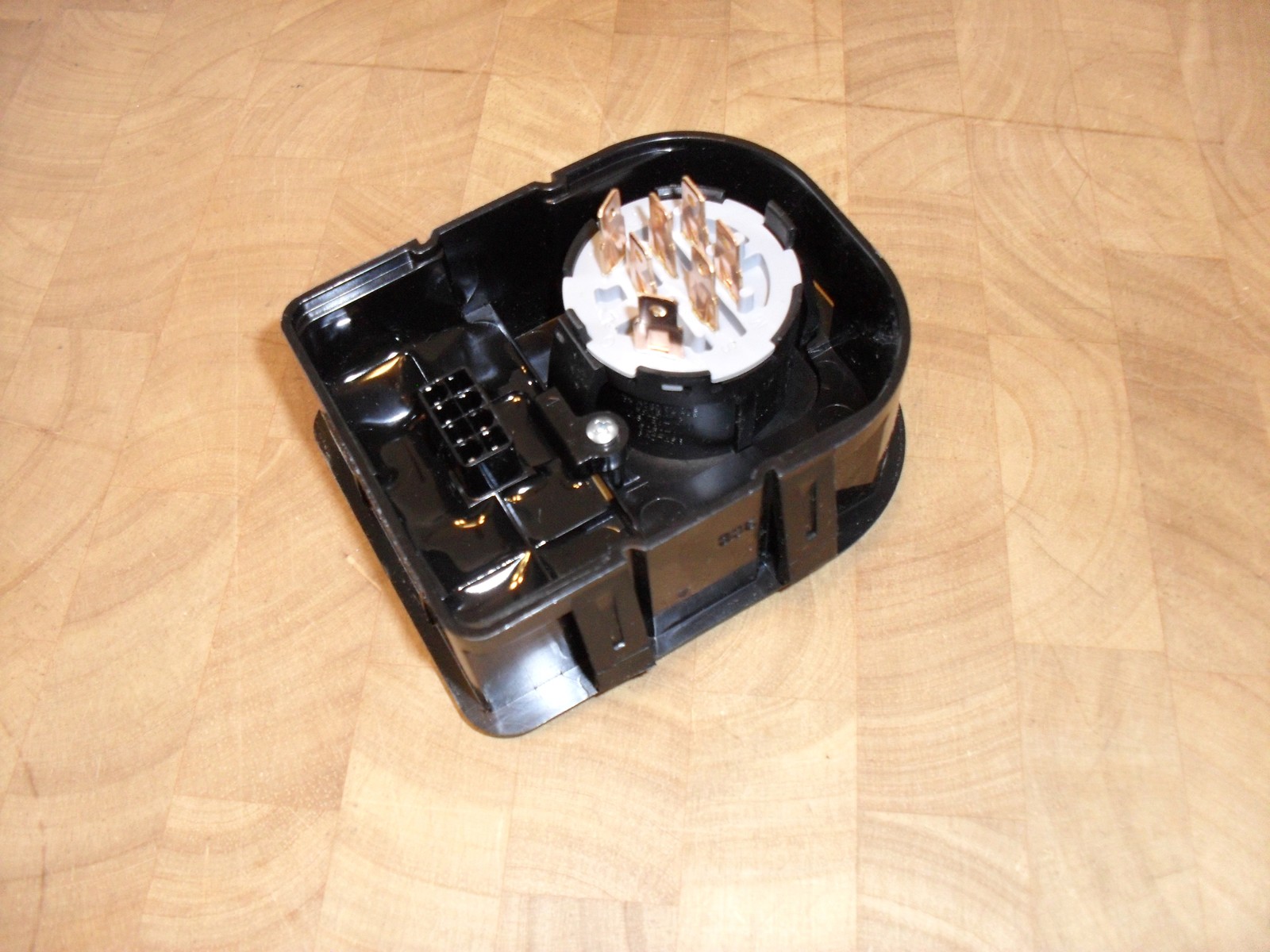 Cub Cadet, MTD ignition switch and panel box 72504227, 72504227A, 925