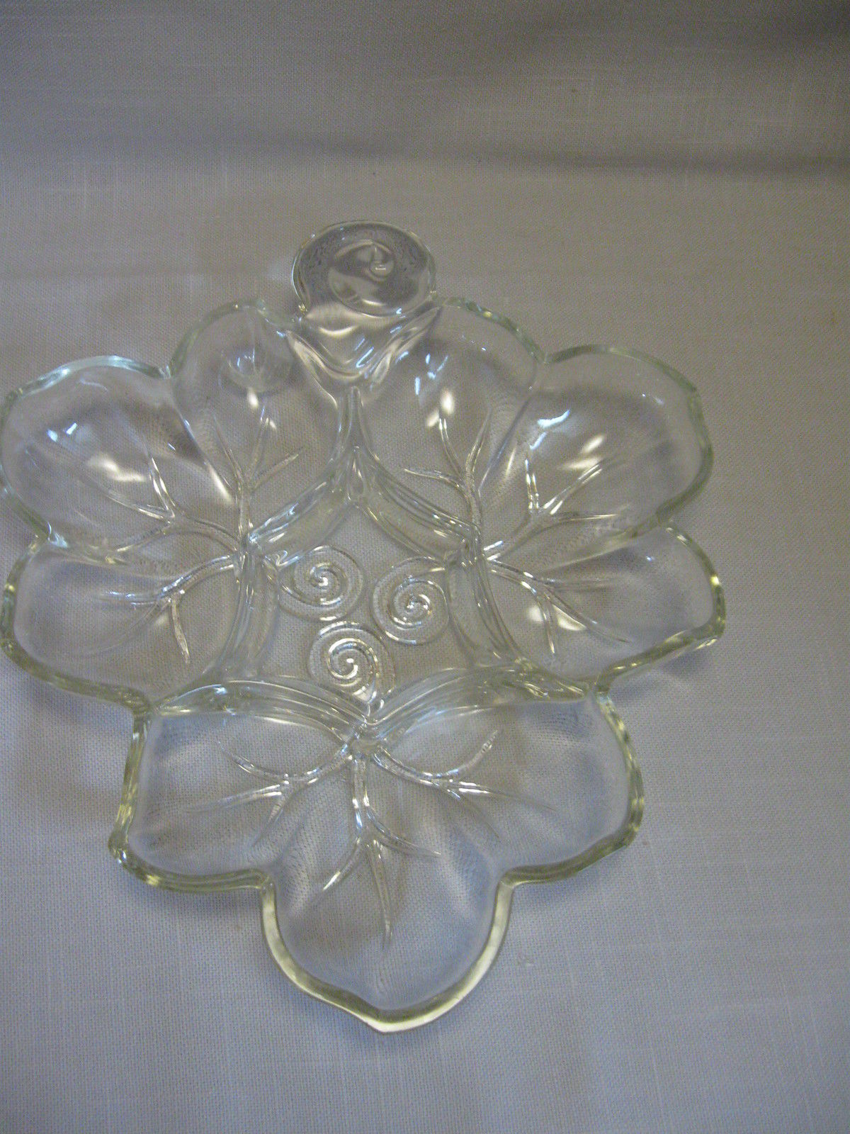 Crystal Clear Glass Leaf Design Candy Relish Veggie Dish 3 Part With Dip Center Pottery And Glass