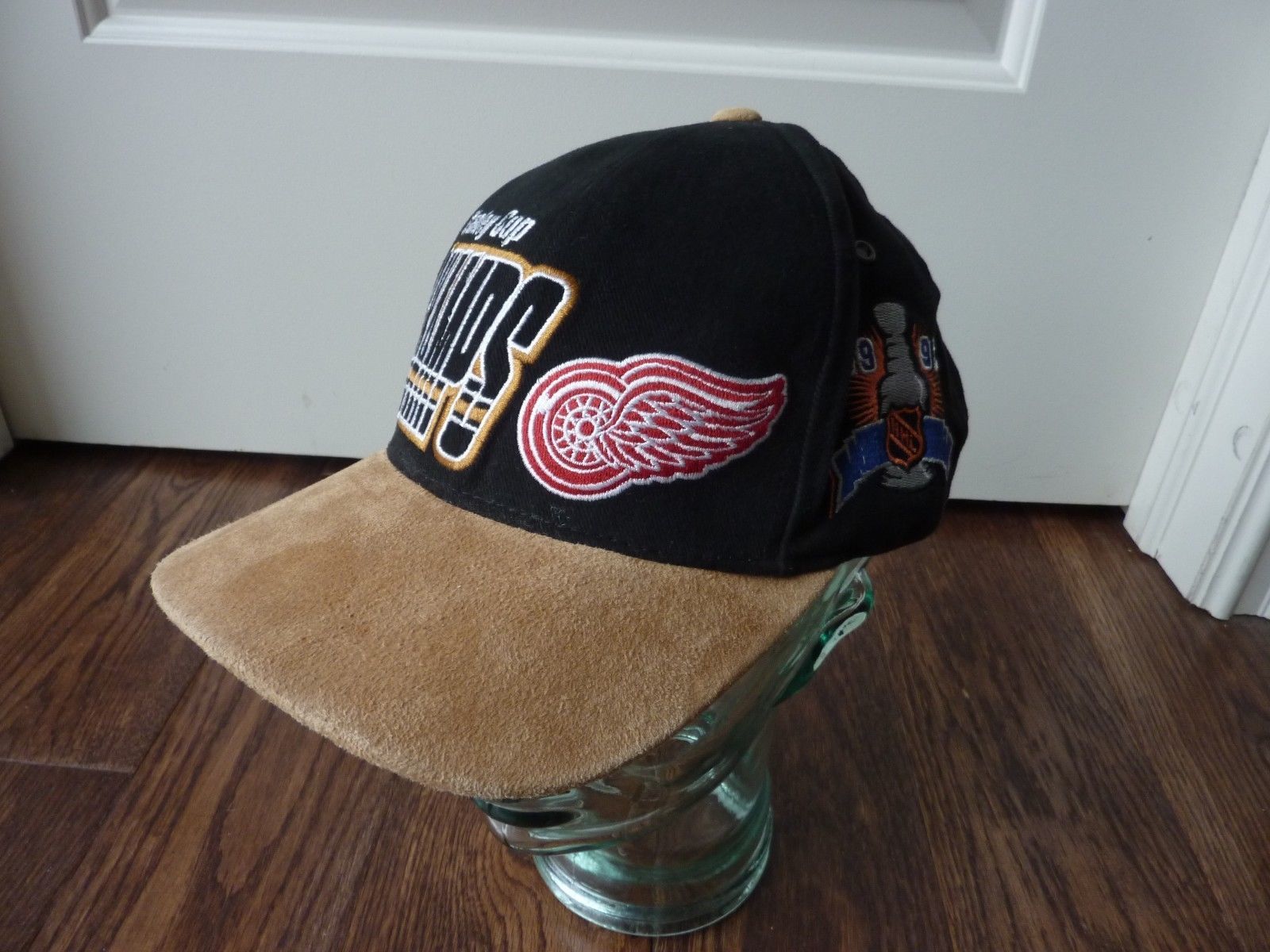 Vintage Detroit Red Wings 1997 Stanley Cup Champs Strapback hat~YZERMAN ...