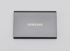 Samsung T7 MU-PC1T0T 1TB USB 3.2 External SSD image 3