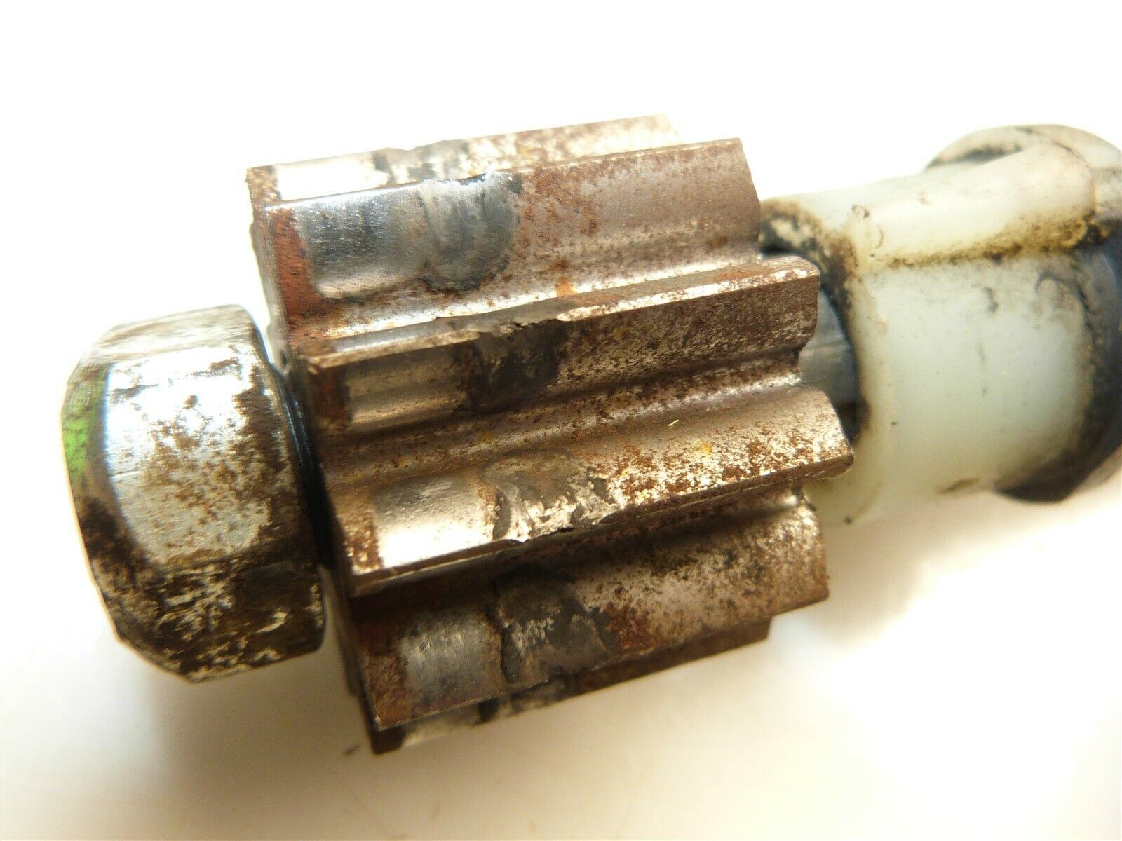 John Deere D110 Mower Steering Gear Lawn Mowers, Parts & Accessories