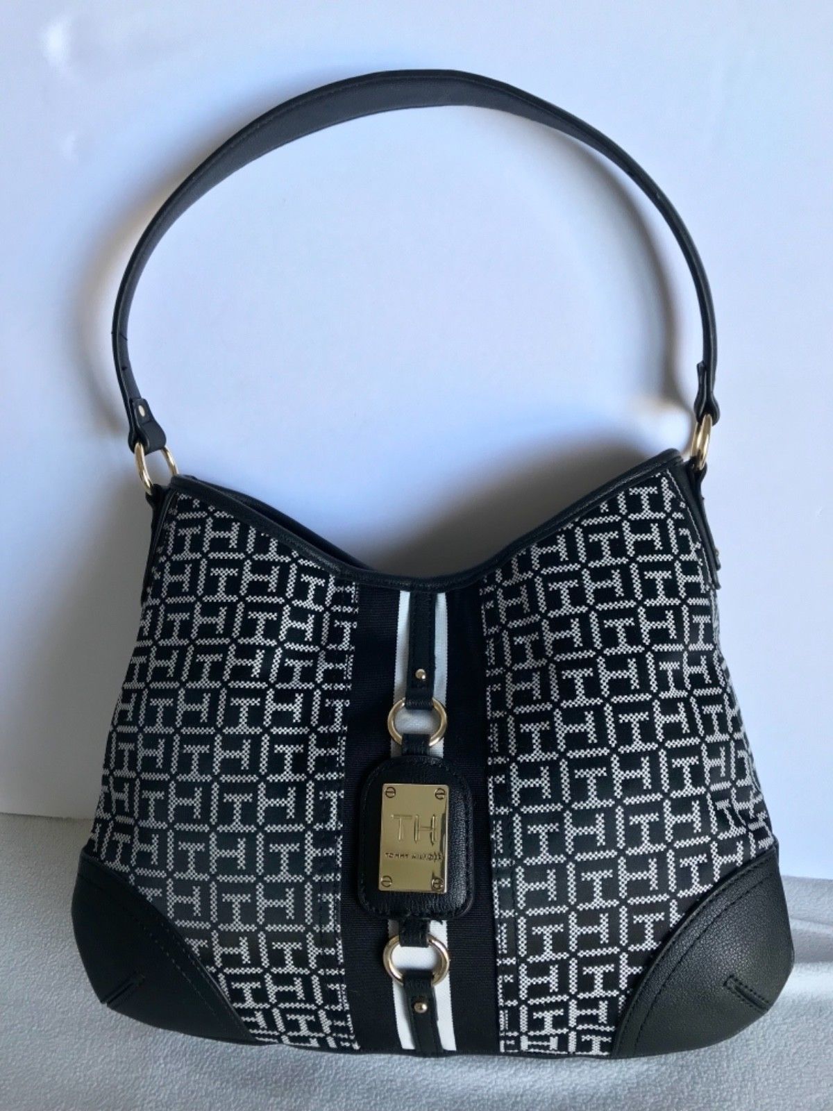 tommy hilfiger hobo bag