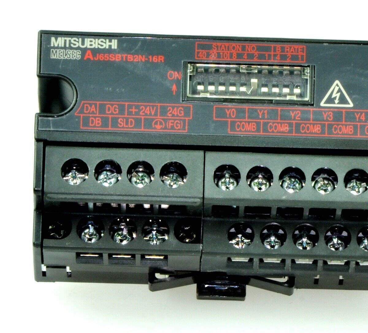 CC-Link output module AJ65SBTB2N-16R Mitsubishi /S 7811 - PLC Input