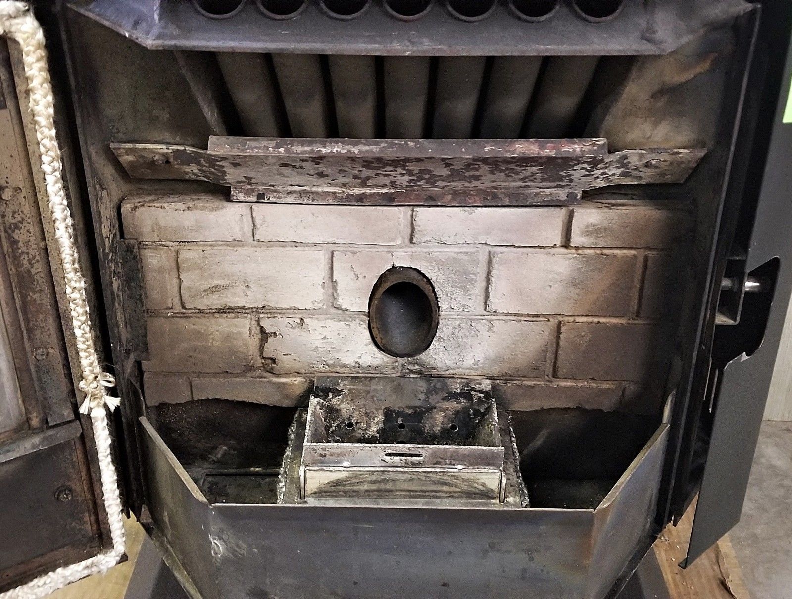 Whitfield Quest FS Pellet Stove, 30,000 BTU Used / Refurbished SALE