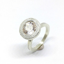 Beautiful sterling silver ring with an extraordinary 2.28 carats Morganite. - $126.00