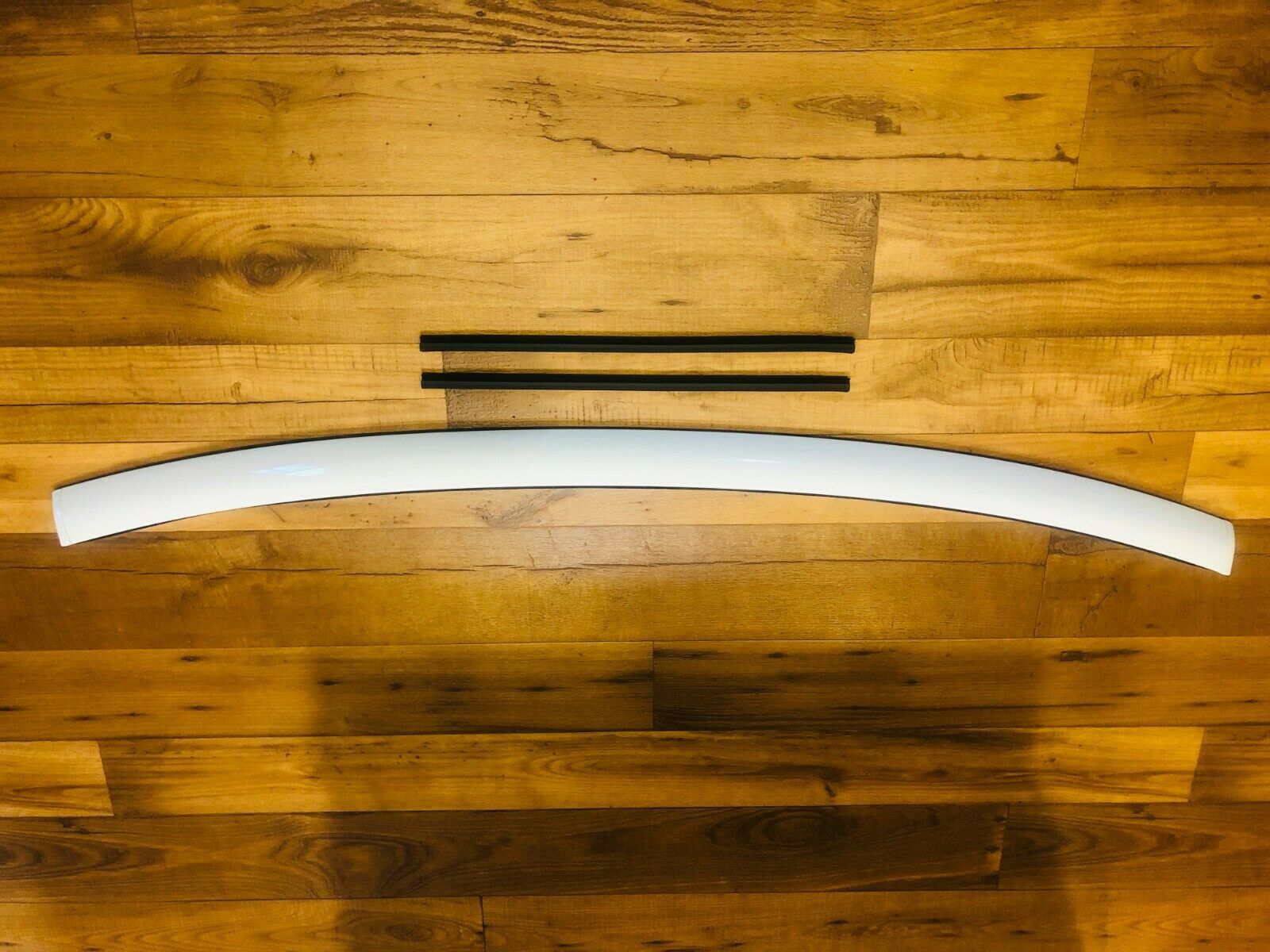 Brand New 20072014 Toyota FJ Cruiser White Upper Top Windshield Reveal