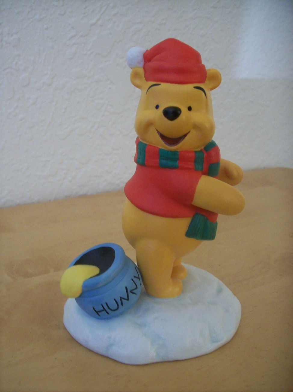 winnie the pooh characters figurines