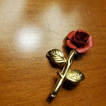 Vintage Red Rose Brooch, Gold Tone Metal Flower Lapel Pin, Floral Jewelry image 4