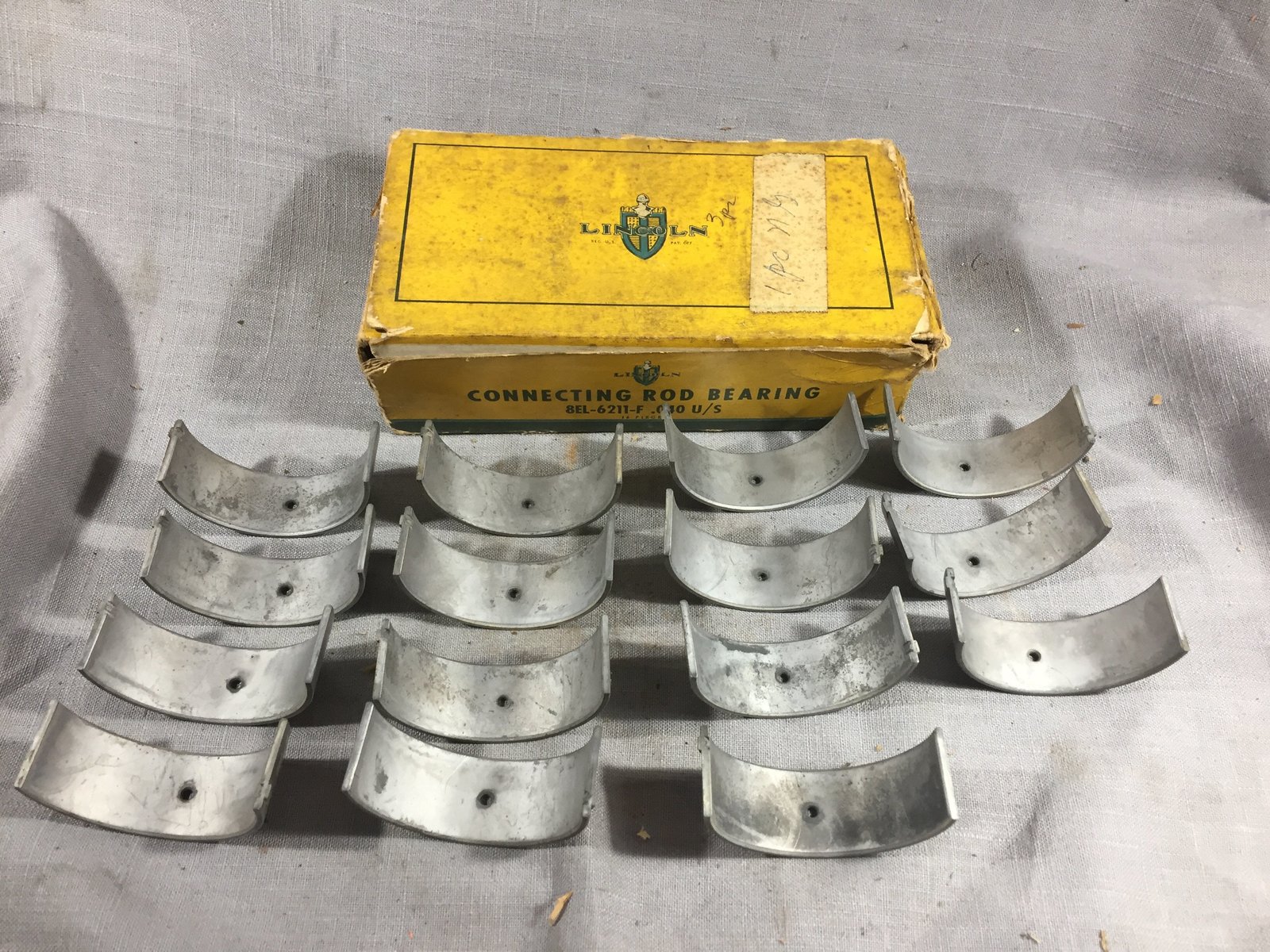 19481953 Lincoln 337 flathead V8 rod bearings .040 8EL6211F Engine