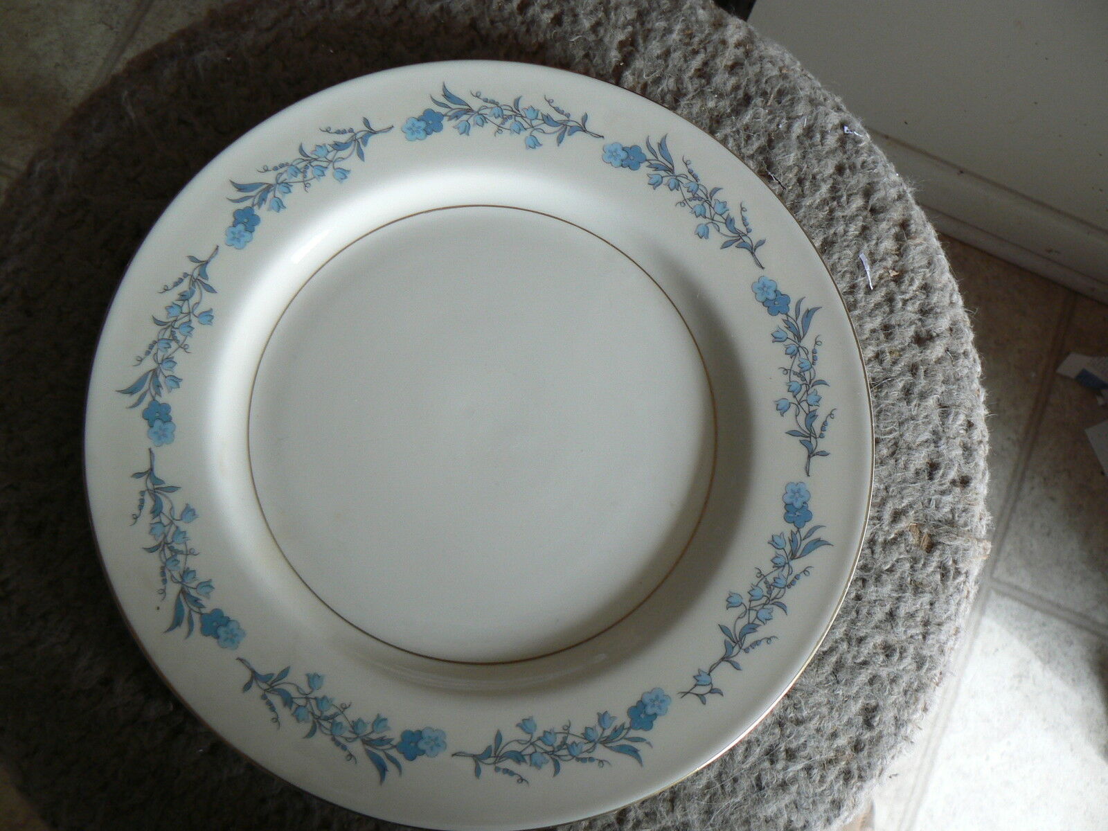 Theodore Haviland dinner plate (Clinton) 9 available - $4.31