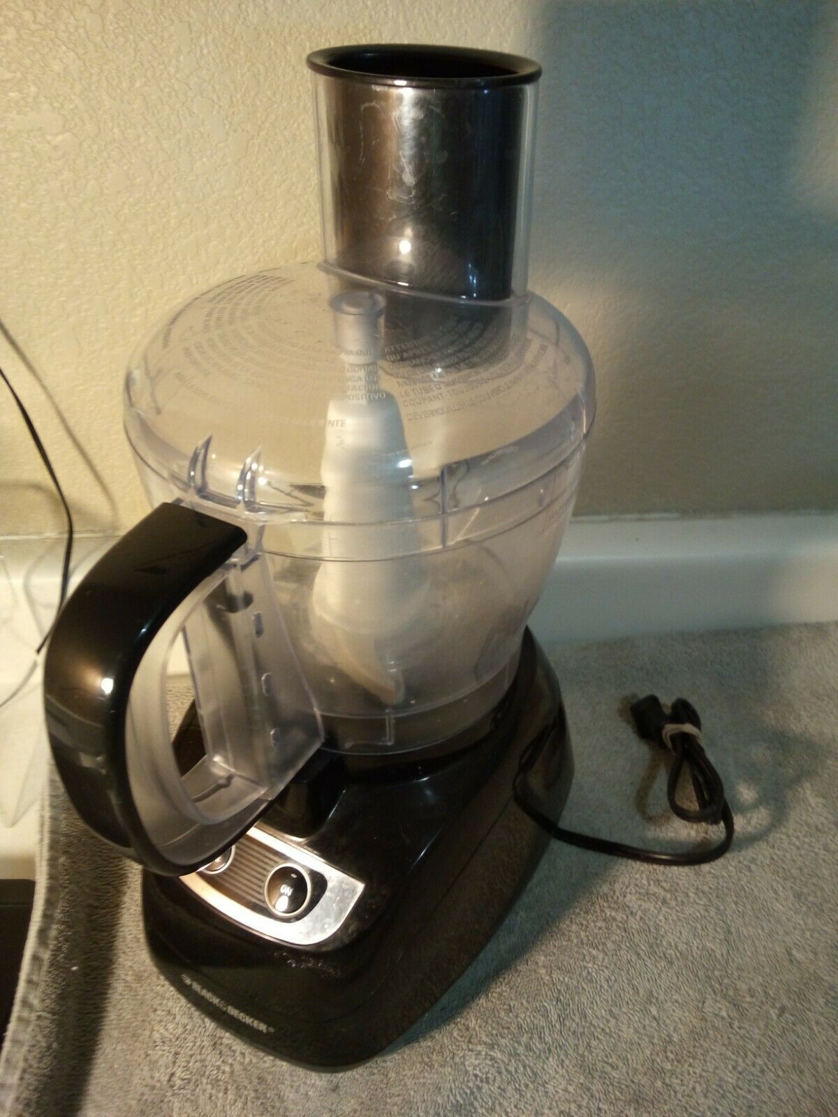 BLACK & DECKER FOOD PROCESSORMODEL FP1700BBLACKFREE SHIPVGC