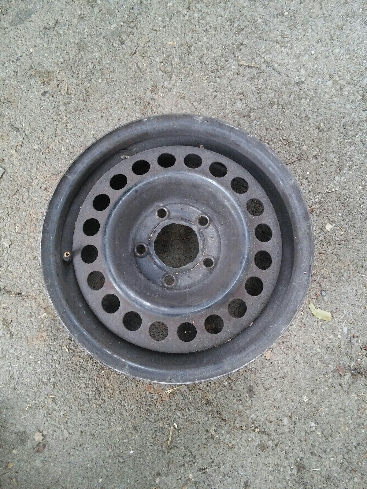 000 Vintage Buick Lesabre Steel Rim 1990 s 5 Lug 16 Inch GM General