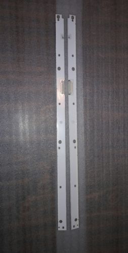 Samsung Un55j6201AFXZA LED TV base// stand with screws