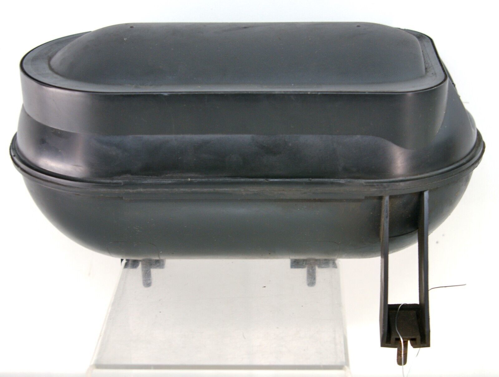 9907 Ford F250 F350 F4UE9E453CA Vacuum Reservoir Canister Tank OEM