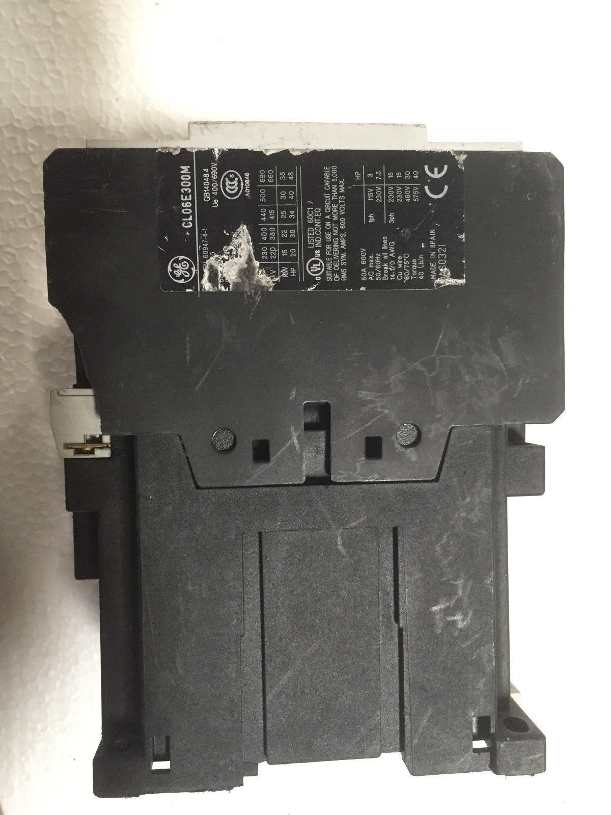 G.E. CL06E300M Contactor 60Amp, 30 HP, 460 Volt 3 Phase