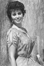 Sophia Loren Sexy Smiling Pose 1950's B&W Poster 18x24 Poster - $23.99