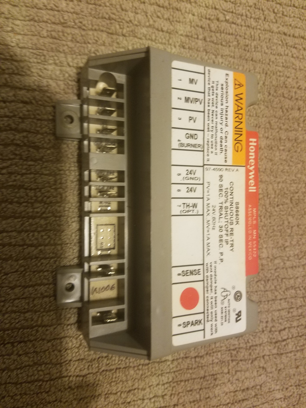 Honeywell furnace ignition control module S8660K1006 Furnaces