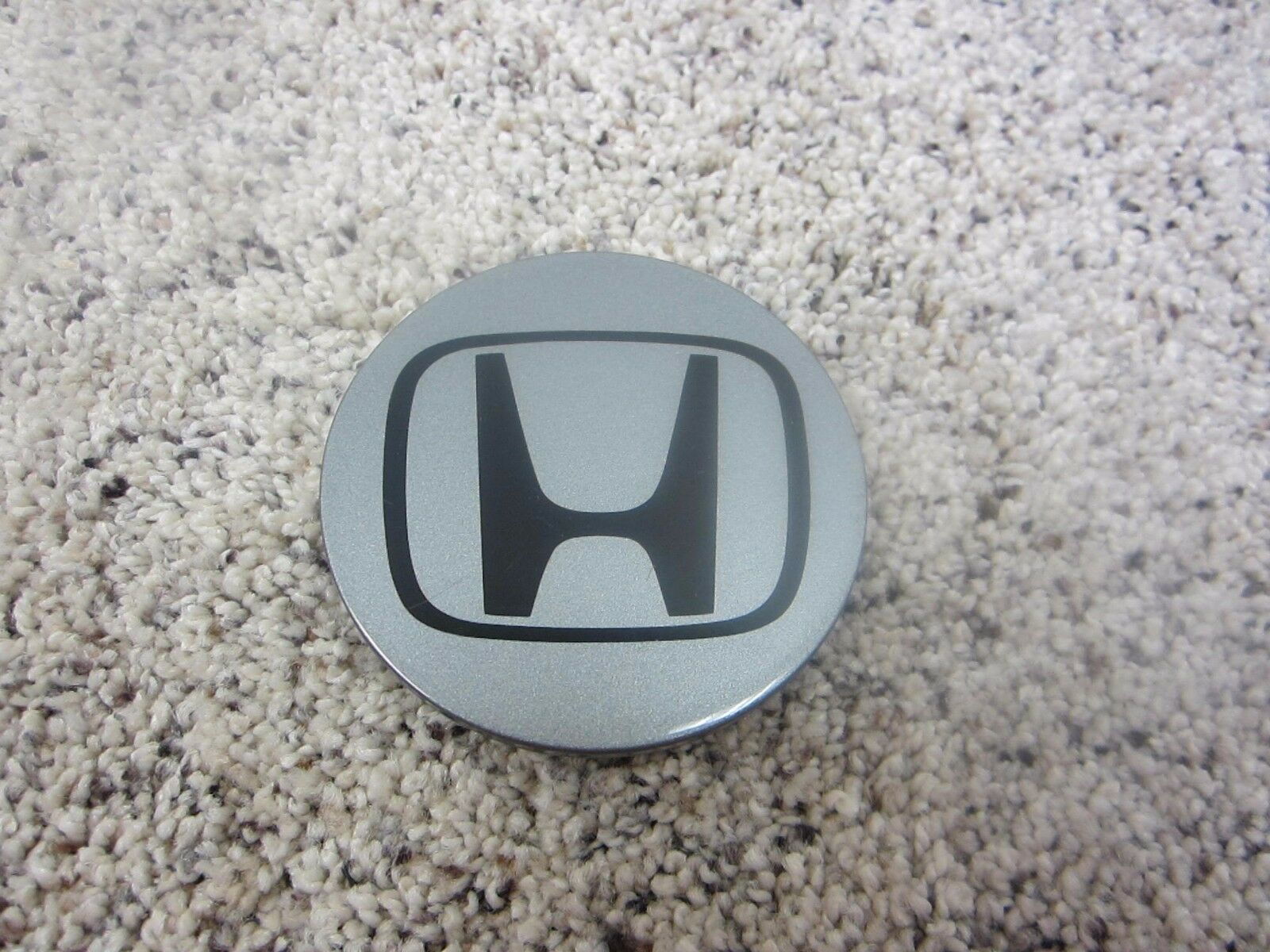 HONDA ACCORD CIVIC CRV OEM ALLOY WHEEL GREY CENTER CAP 44732S9AA00