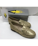 VOLATILE Lucienne Slip On Loafer Women&#39;s Size 8.5 Gold - $24.74