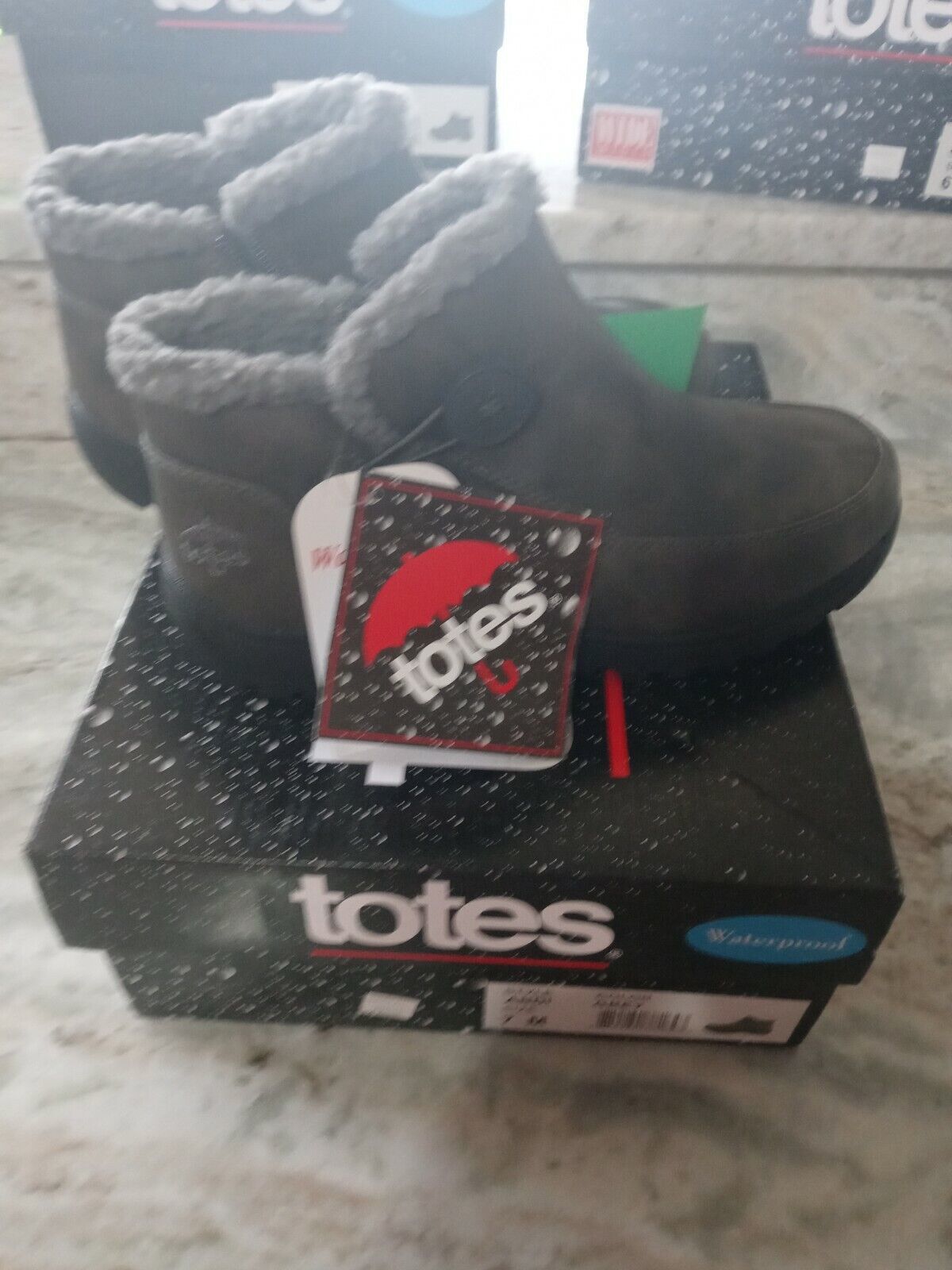 Totes Andi Grey Shoes Boots size 7
