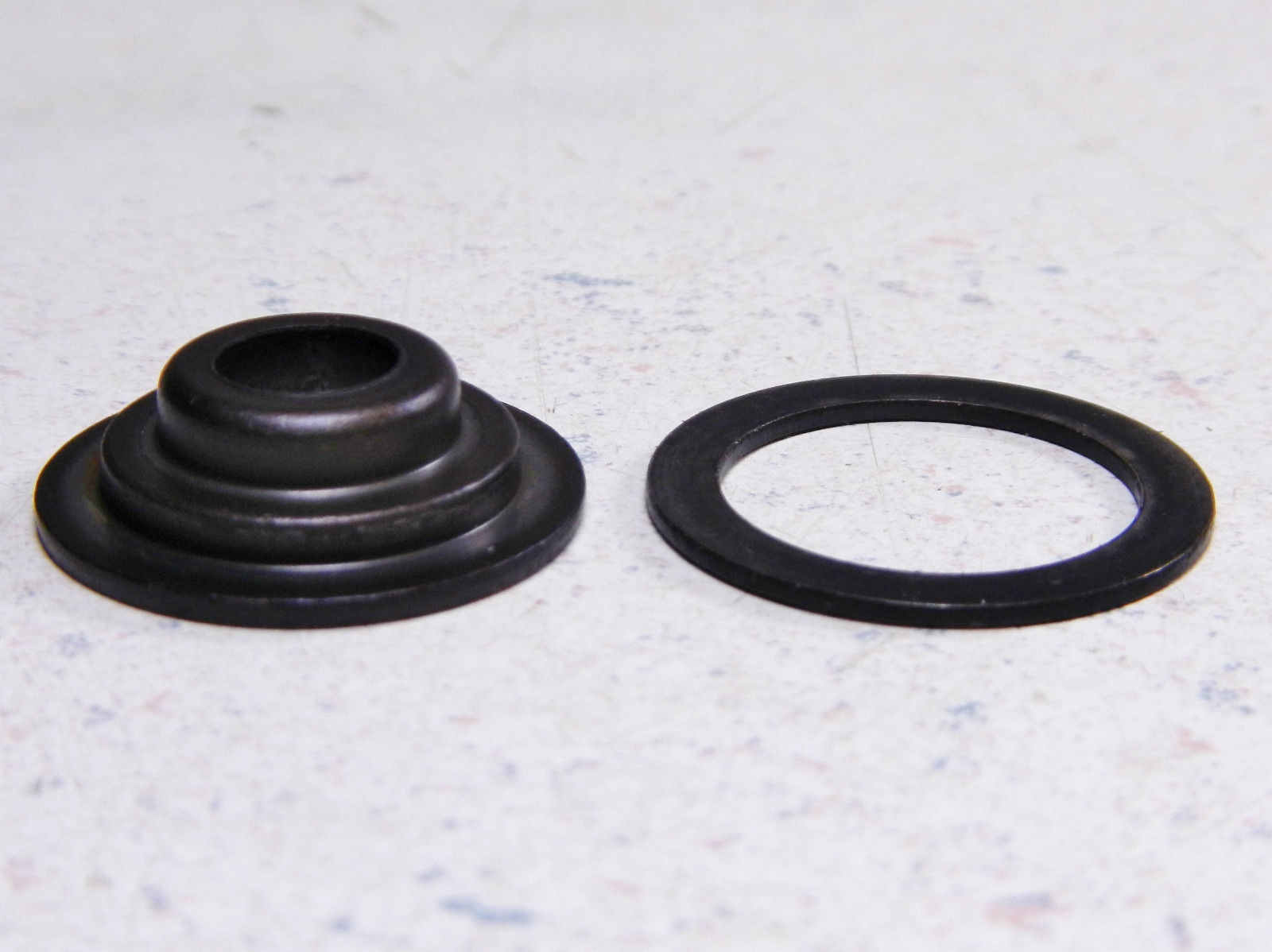 84 HONDA ATC125M INTAKE/EXHAUST VALVE SPRING KEEPER & SEAT WASHER