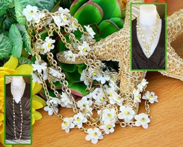 Vintage Daisy Daisies Flower Soft Plastic White Yellow Chain Necklace - £14.87 GBP