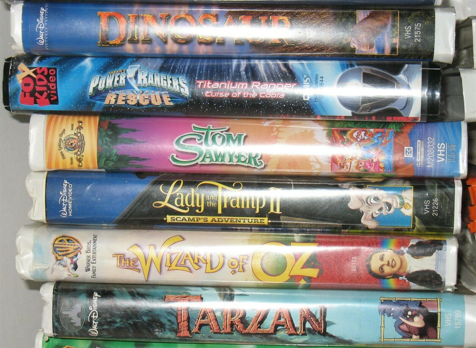 Lot of 30 Childrens Kids Family Movies VHS Tapes Disney ++ Free