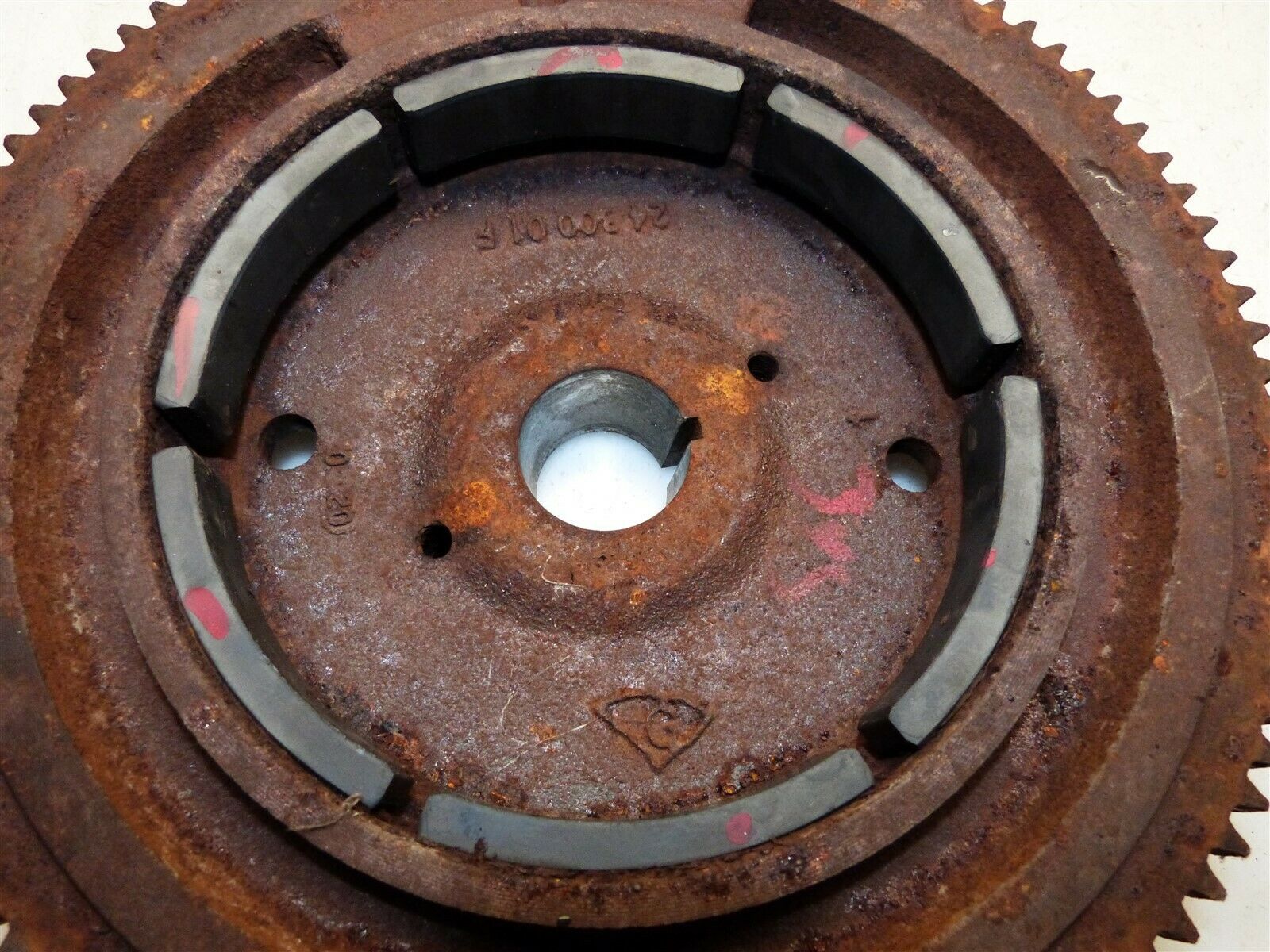 Gravely ZT1740 ZeroTurn Mower Kohler SV530 17hp Engine Flywheel