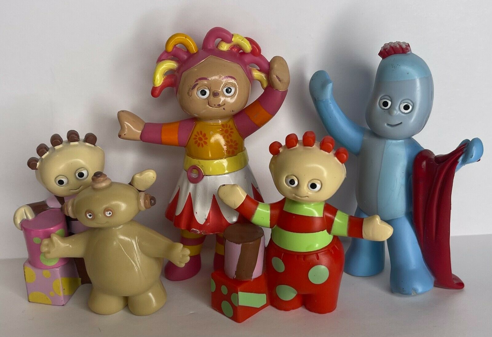 In The Night Garden Makka Pakka Igglepiggle + Small Figurines 