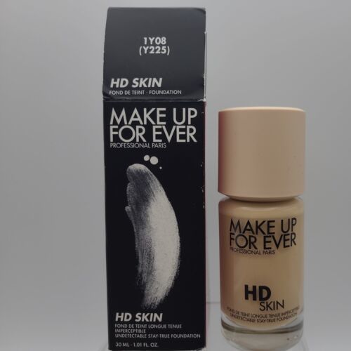 Primary image for Make Up For Ever HD Skin Undetectable Stay True Foundation 1Y08, 1.01oz, NIB