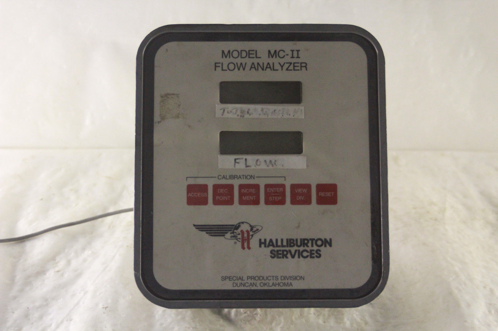 HALLIBURTON MCII PANEL MOUNT FLOW ANALYZER Other Test & Measurement
