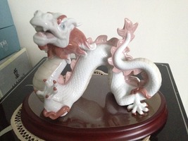 Lladro ~ Chinese Zodiac ~ Year of the Dragon # 6715 ~ Mint ~ Selling els... - $450.00
