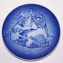 Stunning 1989 B&G Bing & Grondahl Denmark Mother's Day Cow With Calf 6" Plate - $13.36