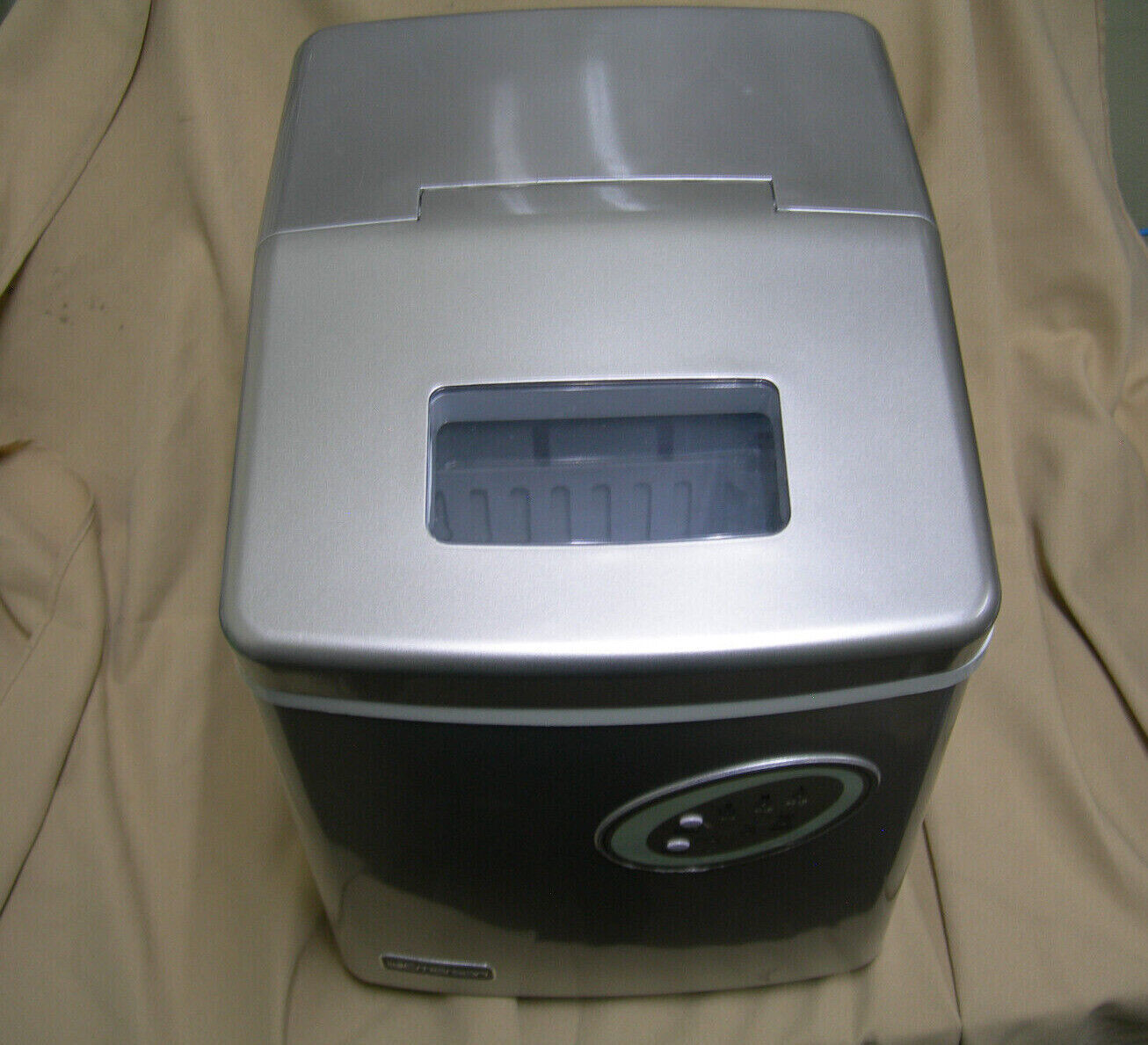 Emerson IM90T Silver Electric Portable Countertop Ice Maker Machine