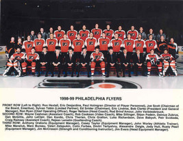 1998-99 Philadelphia Flyers 8X10 Photo Hockey Nhl Picture - $3.95