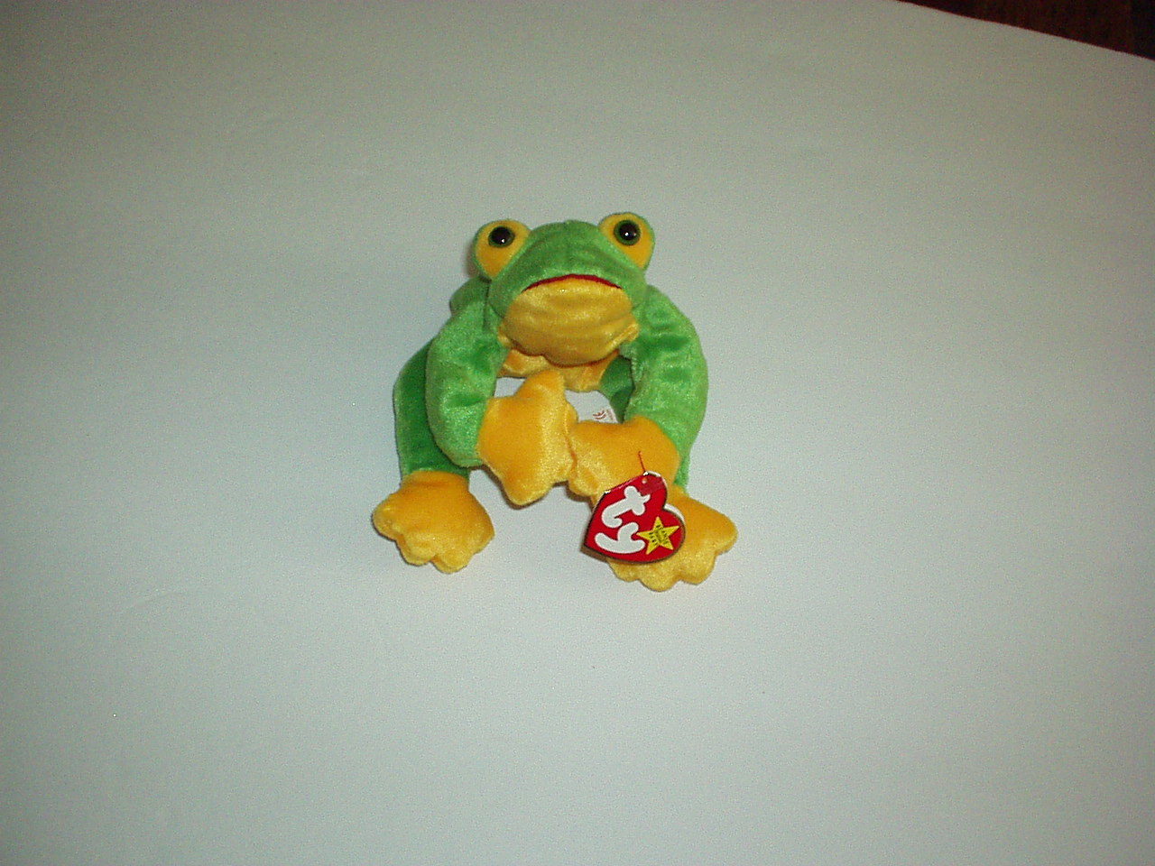 SMOOCHY The FROG Ty Beanie Babies Plush 1997 (New with Tags) DOB RARE