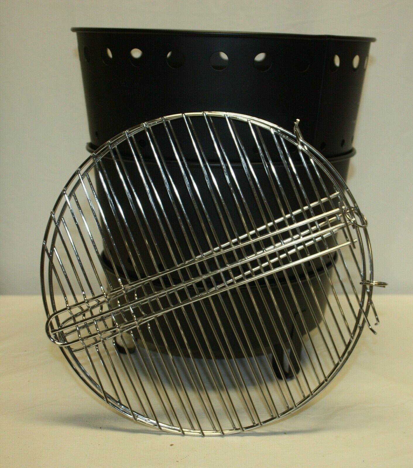 Qwik Cook Alternative Fuel Cooker Grill Eco Friendly Use Newspapers BBQ