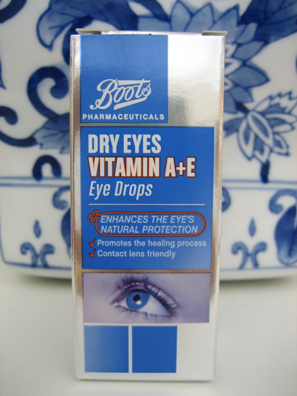 BOOTS Dry Eyes VITAMIN A + E Drops for Sensitive Eyes 10
