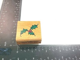 Rubber Stamp Christmas Plant Holly Leaf Leaves Berry Comotion 1982 Preowned - $3.99