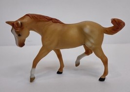 Breyer-Reeves Stablemates Horse Figure 2" Tan Foal Vintage figurine 1999 - $8.99