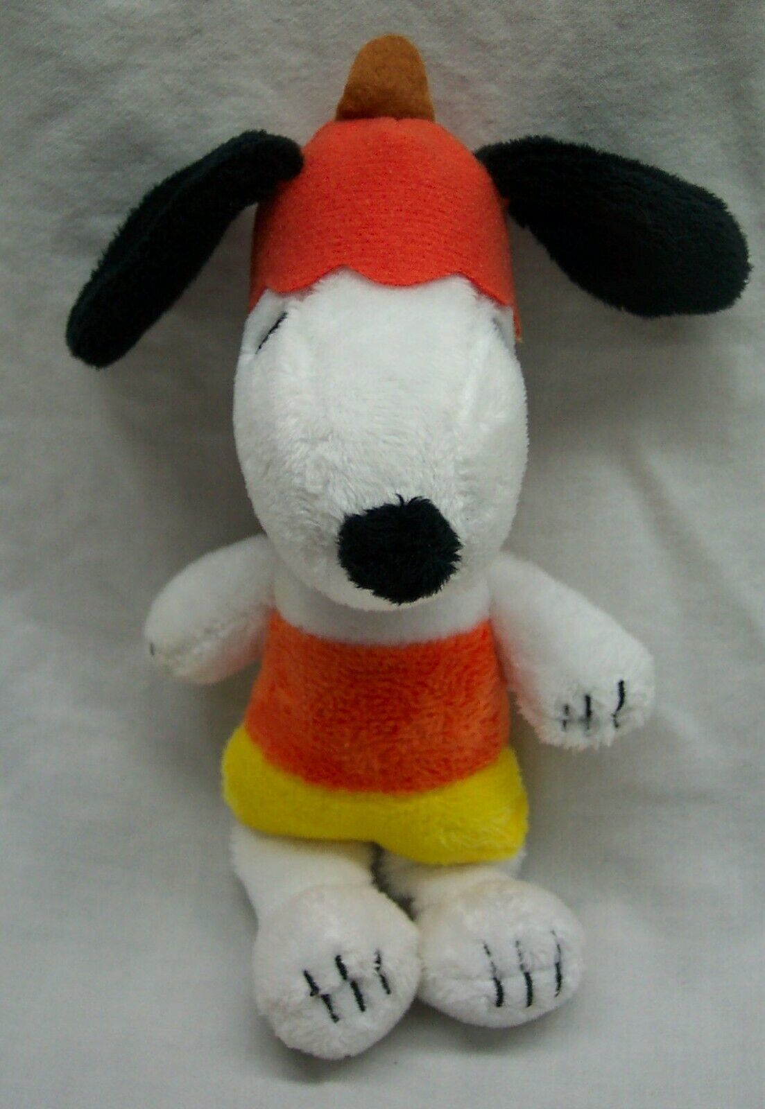 Peanuts Halloween SNOOPY IN CANDY CORN COSTUME 7