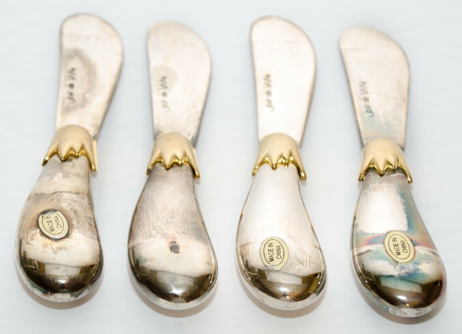 Set of 4 Eggplant Spreaders Silverplate and Gold Tone Knives Joie de