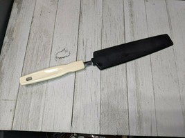 Icing Spatula Spreader Serrated Knife 12 1/2&quot; Nylon Plastic Black Almond... - $9.97