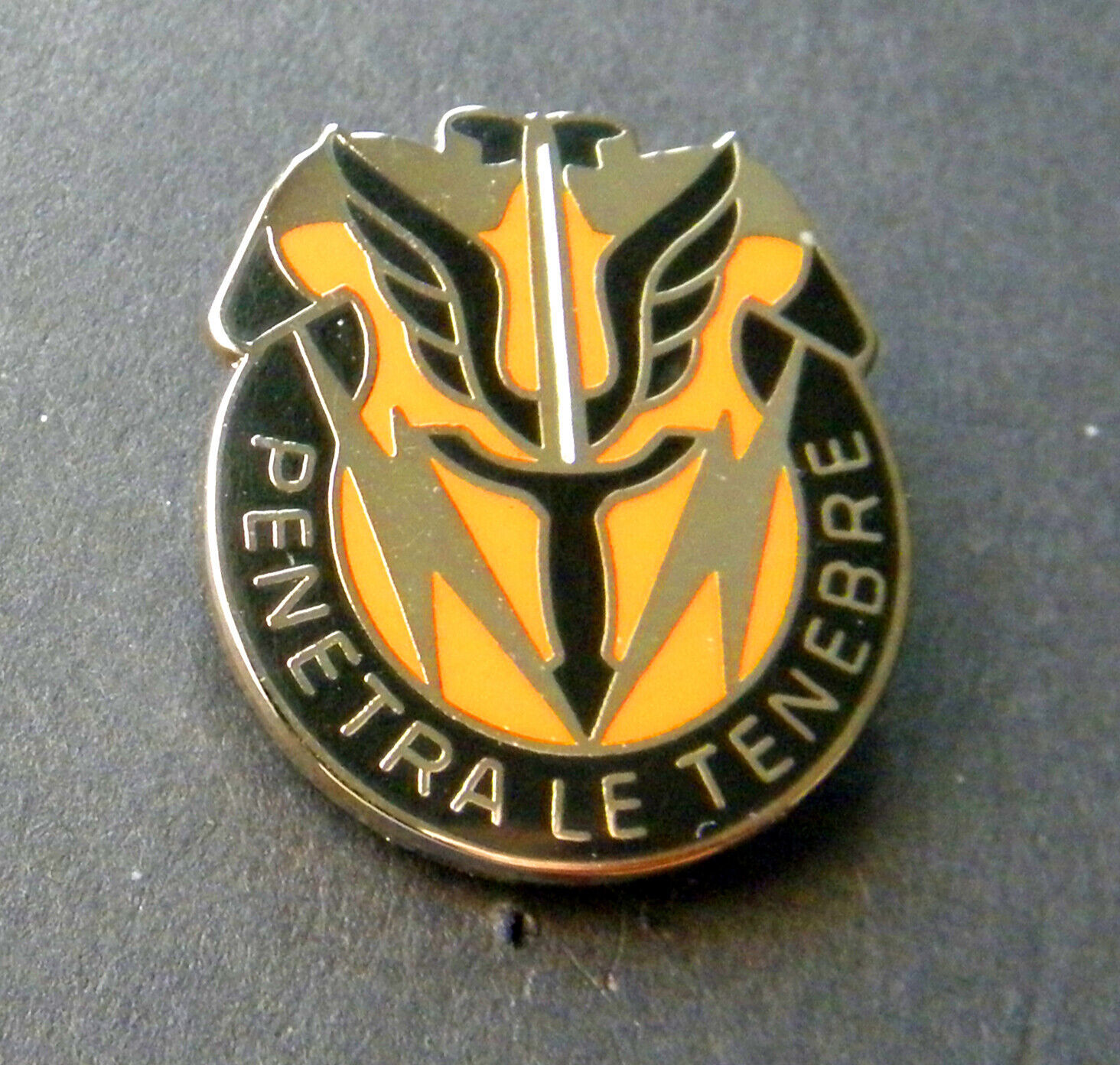 Army 112th Special Operations Signal Battalion Airborne Lapel Pin Badge Crest 1