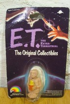 Et With Flower E.T. The Extra Terrestrial Toy Figure 1982 - $19.80