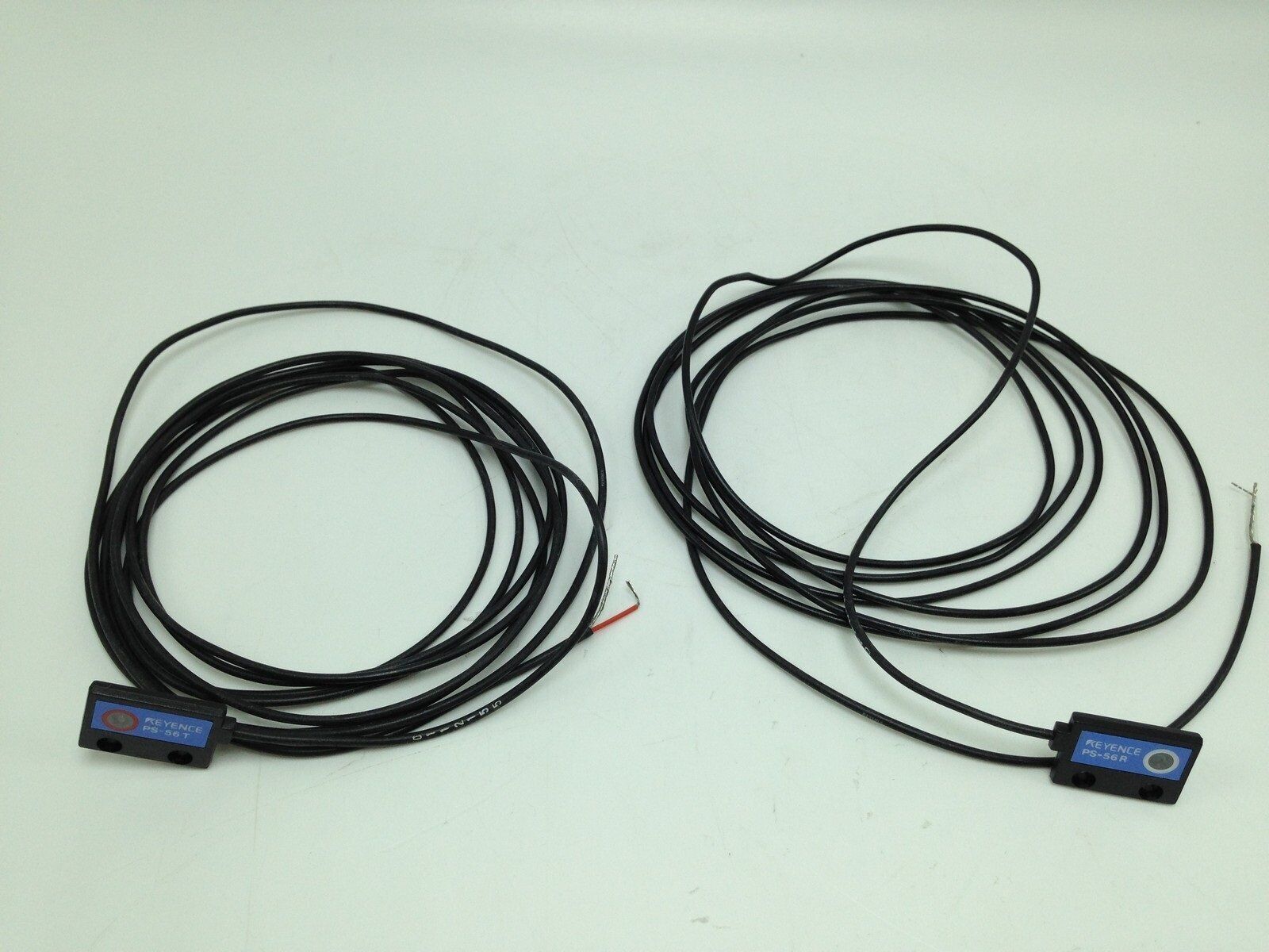 KEYENCE PS56 PHOTOELECTRIC SENSOR RANGE 300MM TRANSMITTER & RECEIVER