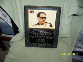 sports  wall plaque  nascar {dale earnhardt} - $11.88