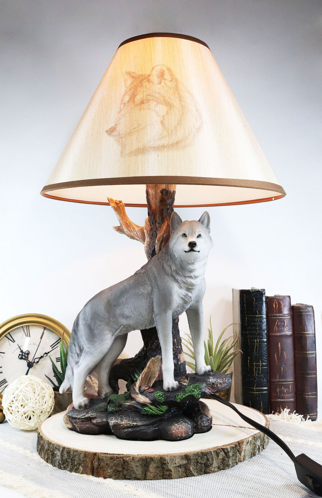Alpha Gray Wolf Twilight Lone Hunter Wildlife 20H Desktop Table Lamp Decor