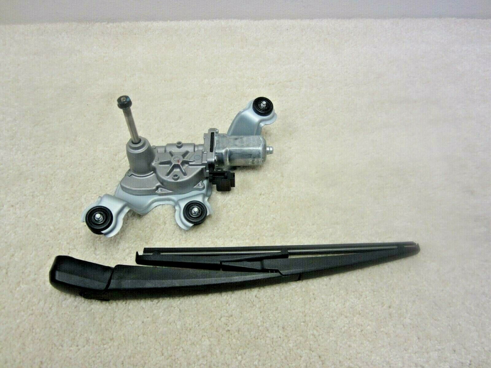 2014 2018 KIA SOUL OEM REAR TAILGATE / WIPER MOTOR & BLADE 98700