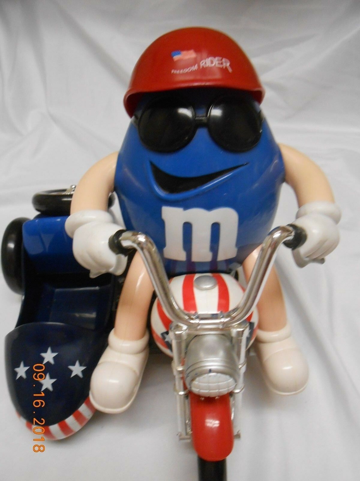 M&M'S BLUE FREEDOM RIDER MOTORCYCLE CANDY DISPENSER PATRIOTIC